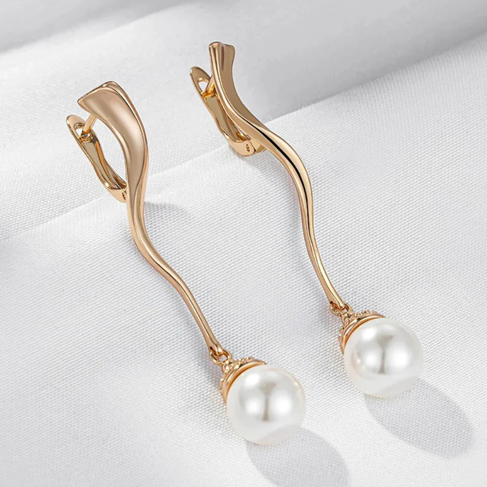 Brincos Geométricos Luxuosos com Pérolas e Ouro Rosa