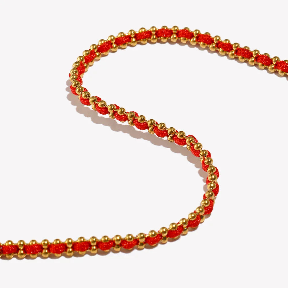 Pulseira Luxuosa de Contas Vermelhas Banhada a Ouro 18K