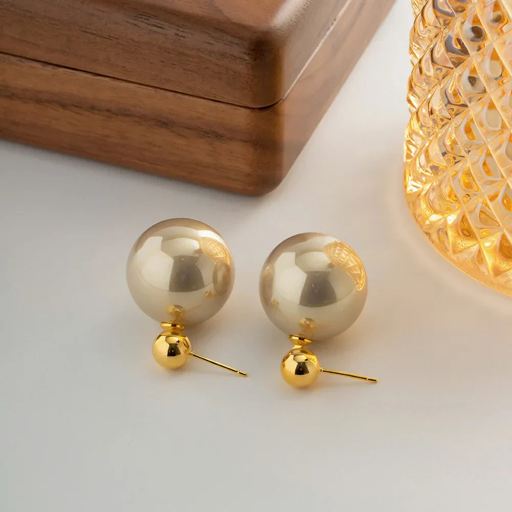 Brincos Vintage com Pérola Simulada Elegante