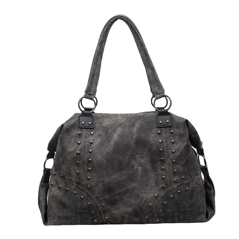 Bolsa de Ombro Punk em Couro Plutônio com Rebites