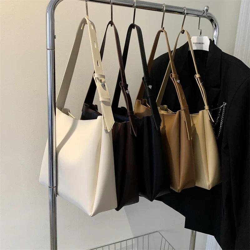 Bolsa Tote de Couro Leftside - Elegância e Versatilidade