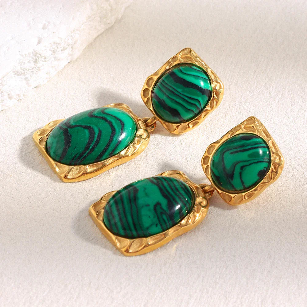 Brincos de Declaração com Malaquita Oval em Ouro 18k