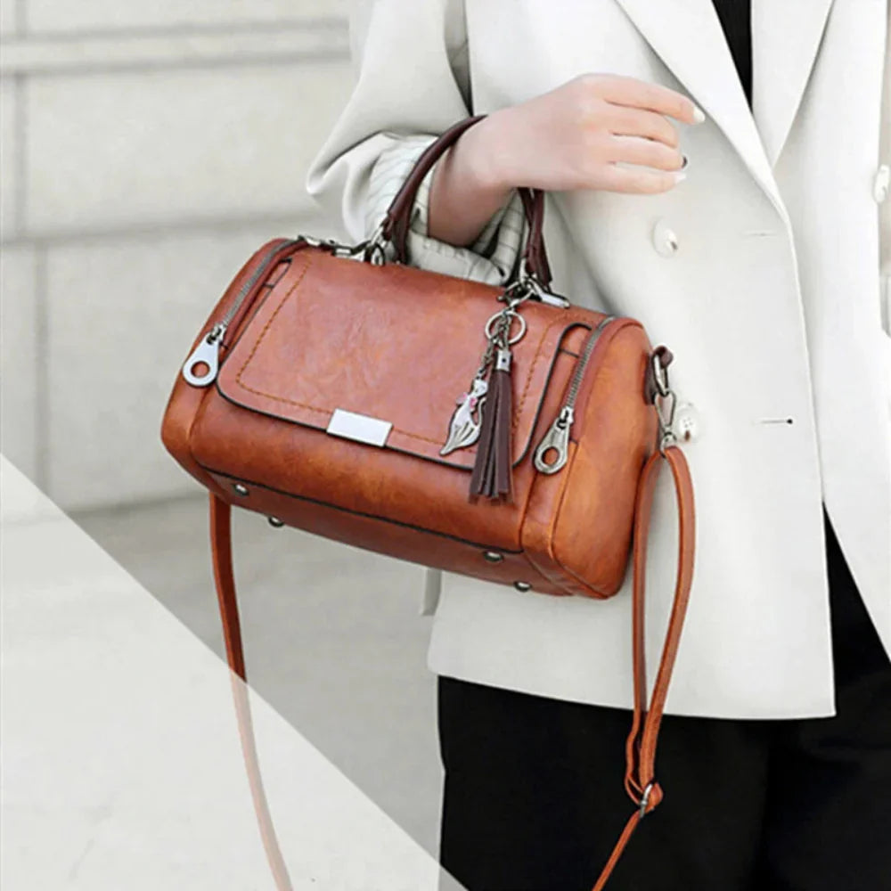Bolsa Boston Elegance com Borla e Alça Removível