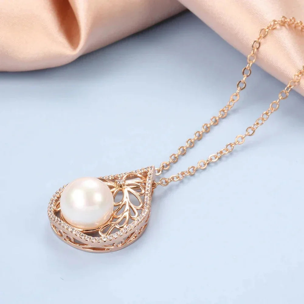 Colar Luxuoso de Pérola e Zircão em Ouro Rosa 585
