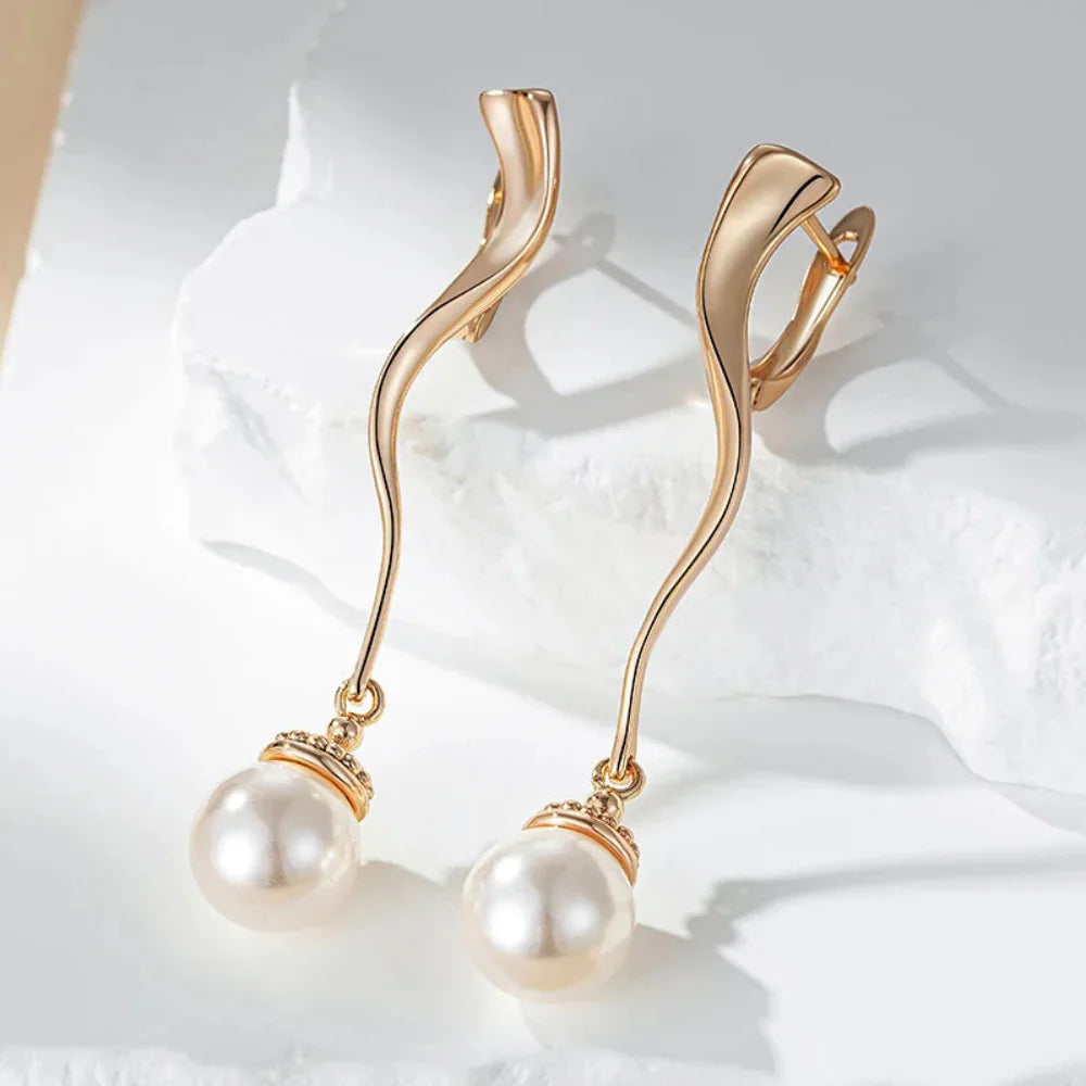 Brincos Geométricos Luxuosos com Pérolas e Ouro Rosa